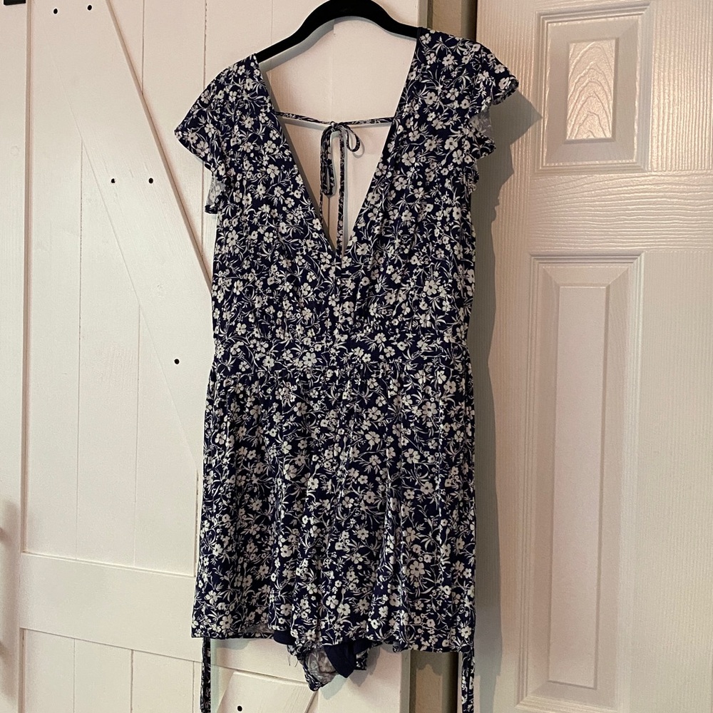 Lulus romper - Picture 4 of 6